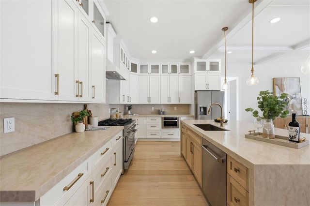 920 W ALFRED STREET, Tampa, FL 33603