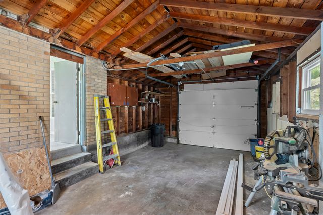 3724 N Sturdevant Street, Davenport, IA 52806