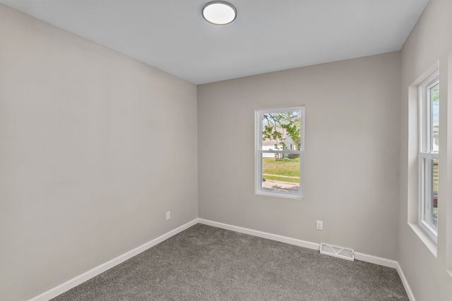 3724 N Sturdevant Street, Davenport, IA 52806