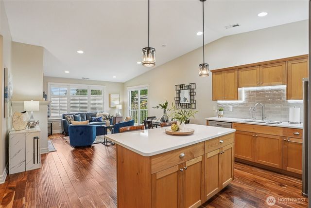 6581 Hunt Highlands Loop, Gig Harbor, WA 98335