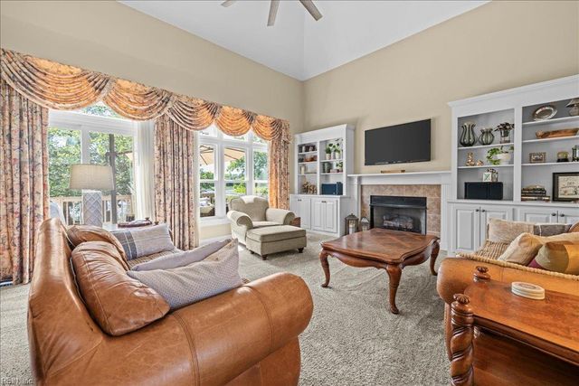 404 Bracey WAY, Chesapeake, VA 23323