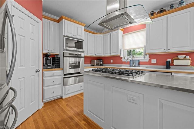 404 Bracey WAY, Chesapeake, VA 23323