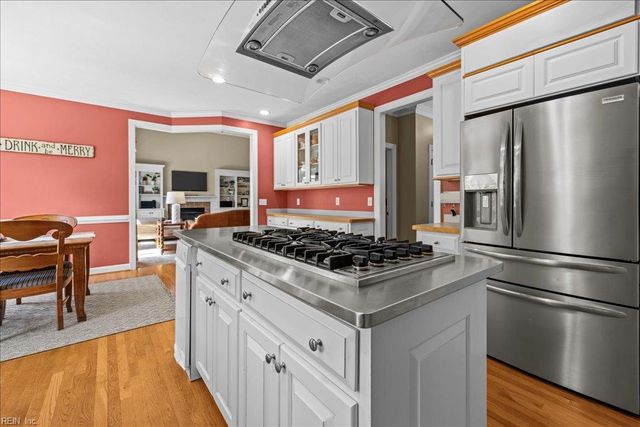 404 Bracey WAY, Chesapeake, VA 23323