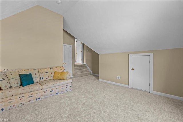 404 Bracey WAY, Chesapeake, VA 23323
