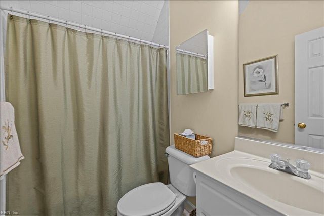 404 Bracey WAY, Chesapeake, VA 23323