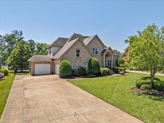 404 Bracey WAY, Chesapeake, VA 23323