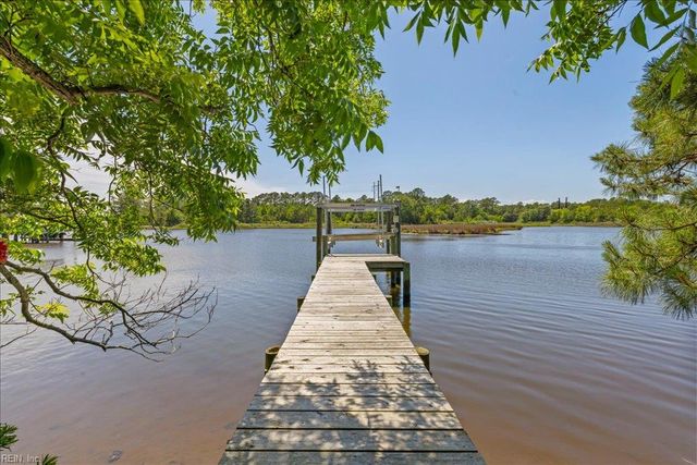 404 Bracey WAY, Chesapeake, VA 23323