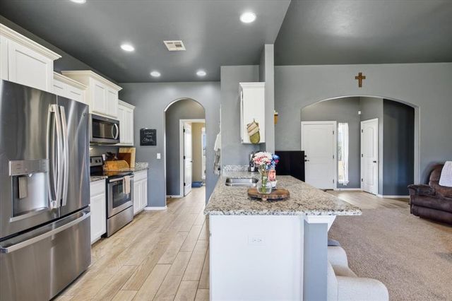1301 Hillside Terrace, Blanchard, OK 73010