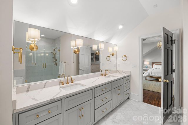 138 Middleton Drive, Charlotte, NC 28207