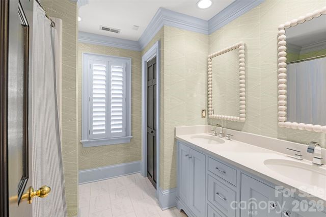 138 Middleton Drive, Charlotte, NC 28207