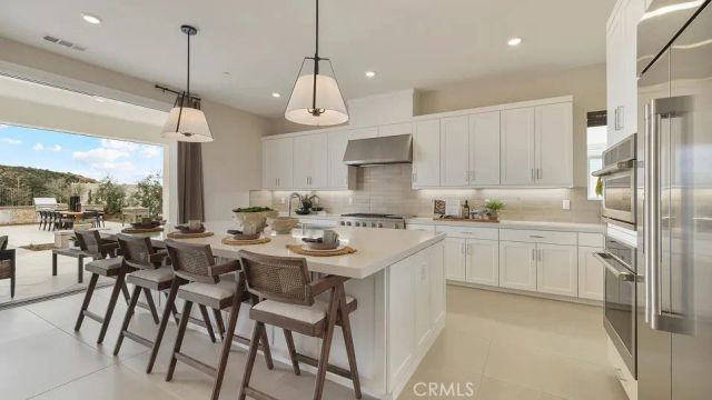 24341 Camino Oceano, Valencia, CA 91354