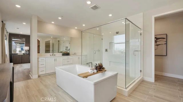 24341 Camino Oceano, Valencia, CA 91354