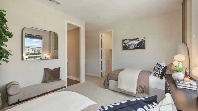 24341 Camino Oceano, Valencia, CA 91354