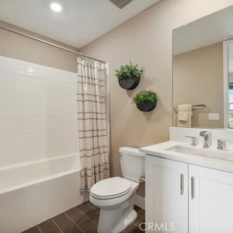 24341 Camino Oceano, Valencia, CA 91354