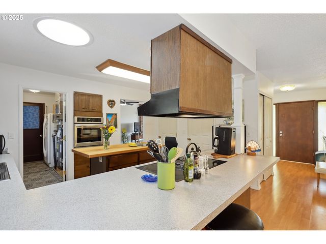 825 MAPLE Dr, Goldendale, WA 98620