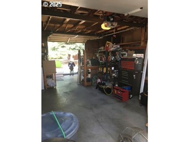 825 MAPLE Dr, Goldendale, WA 98620