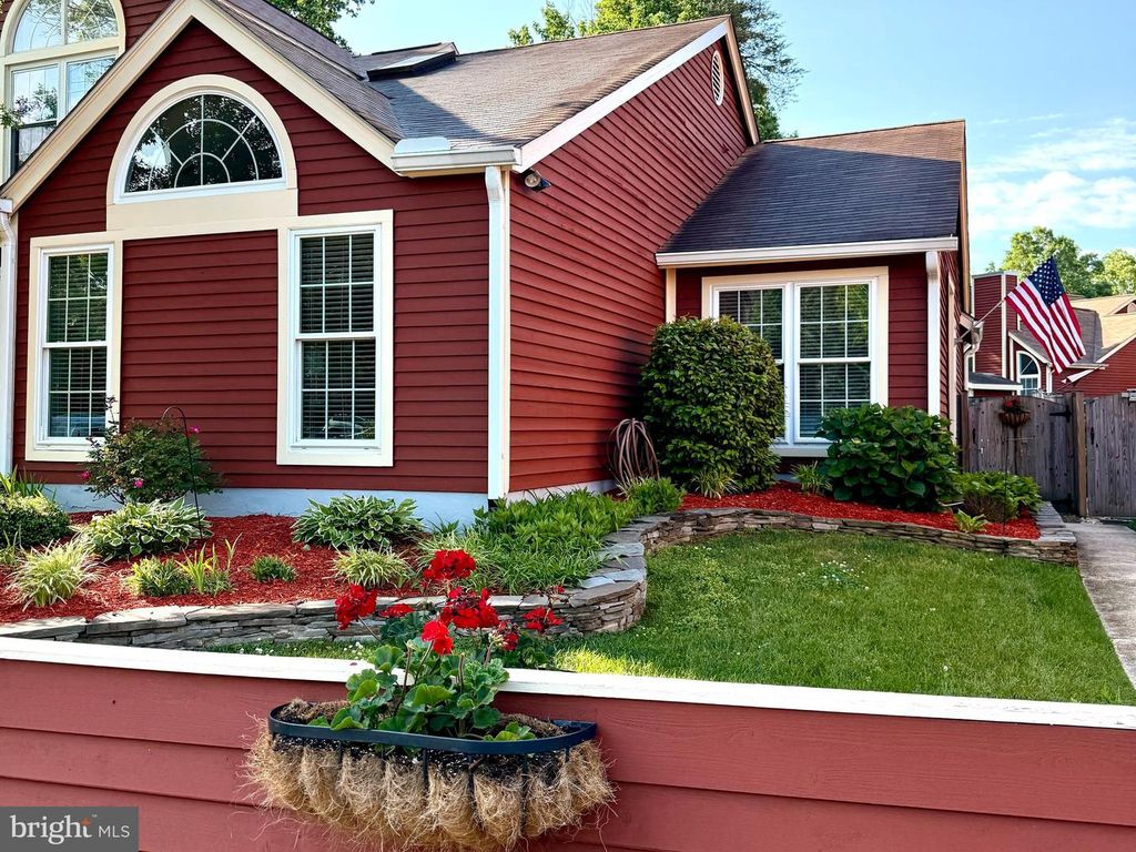 Image 1 of property listing at 953 WINDWHISPER LN, Annapolis, MD 21403