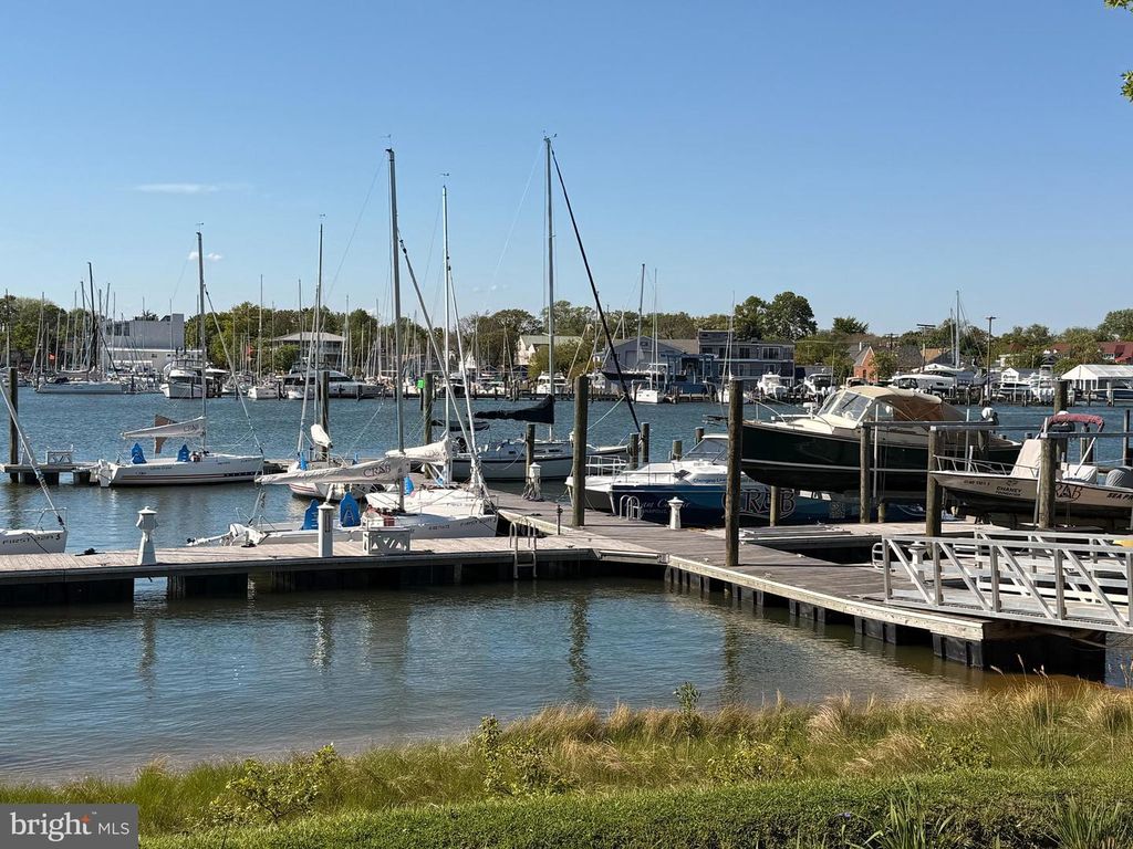 Image 48 of property listing at 953 WINDWHISPER LN, Annapolis, MD 21403