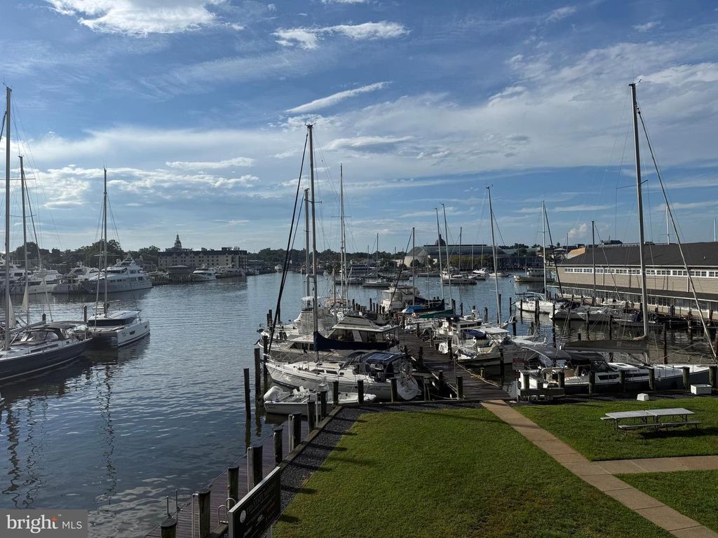 Image 53 of property listing at 953 WINDWHISPER LN, Annapolis, MD 21403