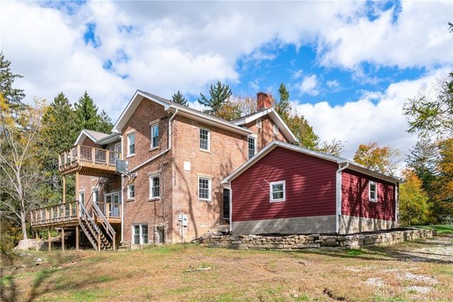 733 State Route 380, Xenia, OH 45385