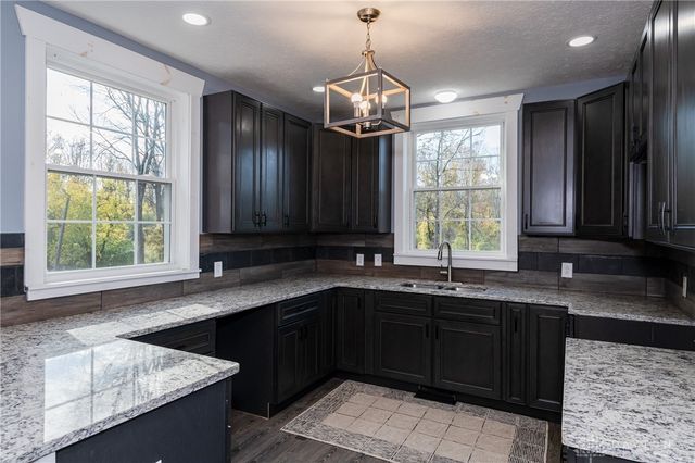 733 State Route 380, Xenia, OH 45385