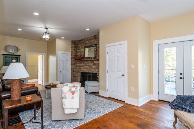 733 State Route 380, Xenia, OH 45385