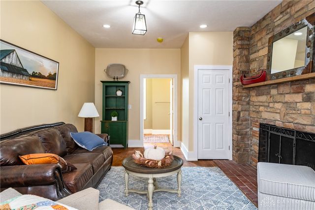 733 State Route 380, Xenia, OH 45385