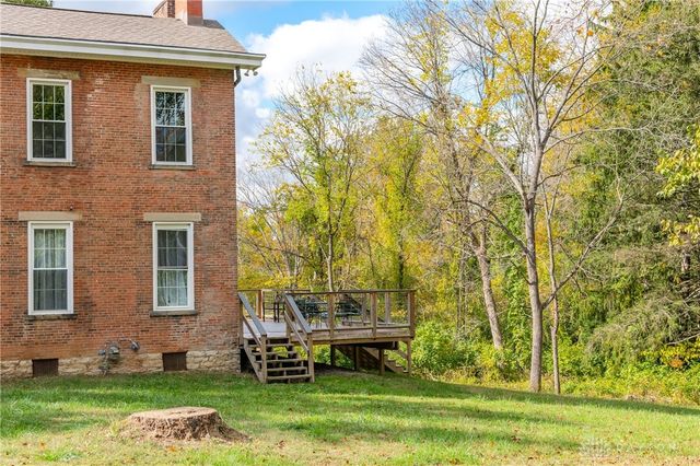 733 State Route 380, Xenia, OH 45385