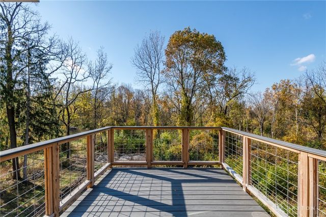 733 State Route 380, Xenia, OH 45385