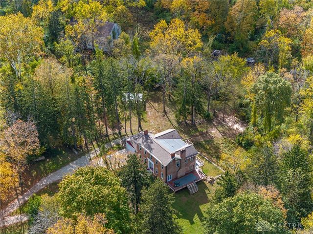 733 State Route 380, Xenia, OH 45385