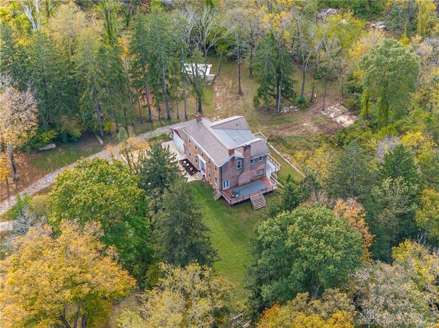 733 State Route 380, Xenia, OH 45385