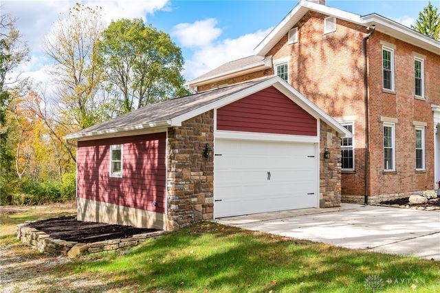 733 State Route 380, Xenia, OH 45385