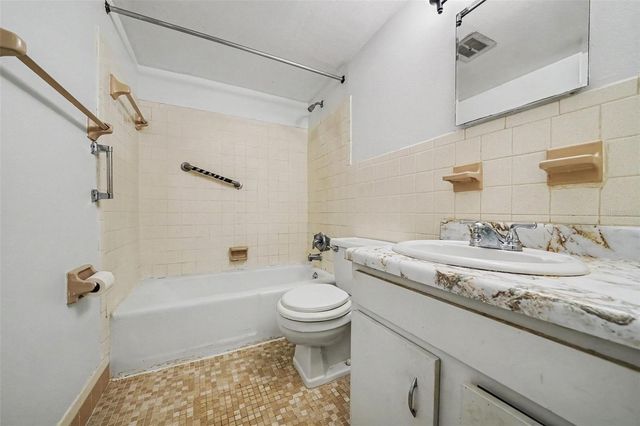 2500 LEE ROAD 143, Winter Park, FL 32789