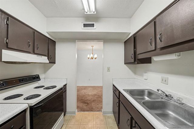 2500 LEE ROAD 143, Winter Park, FL 32789