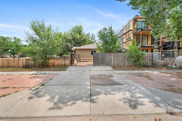 2500 E Jewell Avenue, Denver, CO 80210
