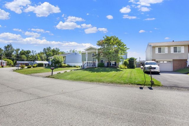 145 Easy St, Latrobe, PA 15650