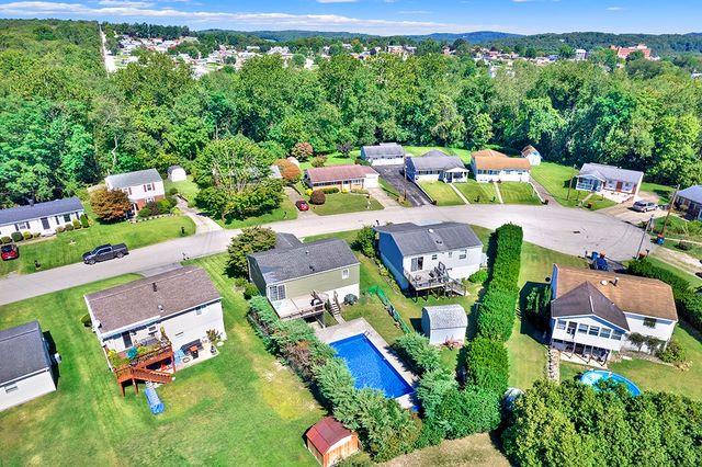 145 Easy St, Latrobe, PA 15650