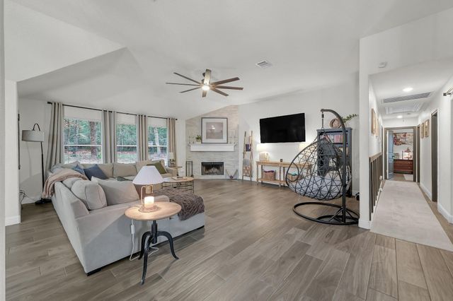 11345 Grand Harbor Boulevard, Montgomery, TX 77356