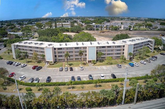 408 Southampton A 408, West Palm Beach, FL 33417