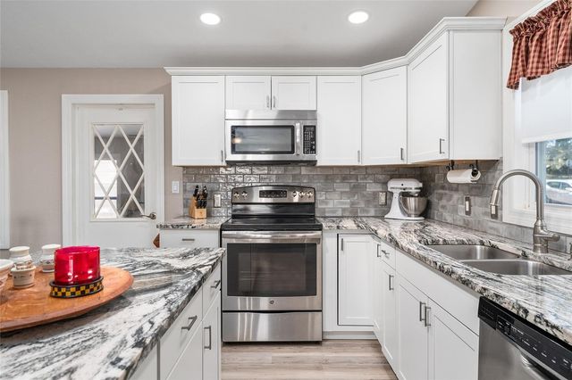 1404 TORREY PINES DRIVE, The Villages, FL 32159