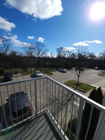 1122 Litton Ave Apt 212, Nashville, TN 37216