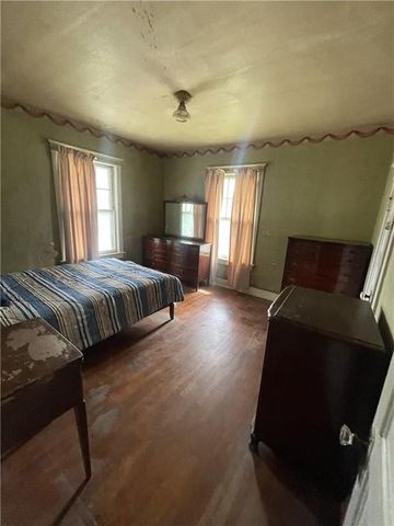 2717 E 35th Terrace, Kansas City, MO 64128