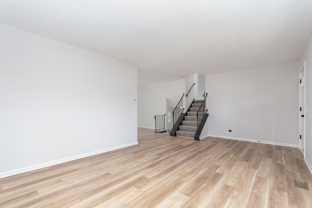 2S261 Sanchez Drive, Warrenville, IL 60555