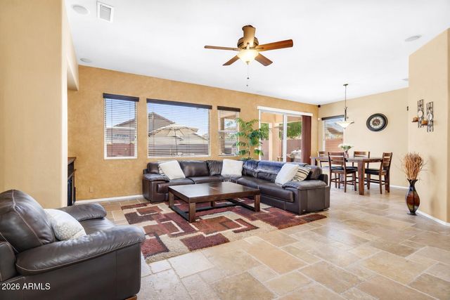 4821 E KIRKLAND Road, Phoenix, AZ 85054