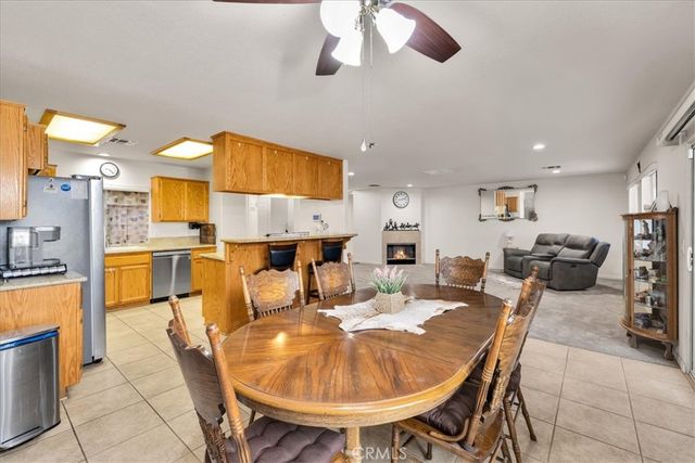 8514 Barberry Avenue, Yucca Valley, CA 92284