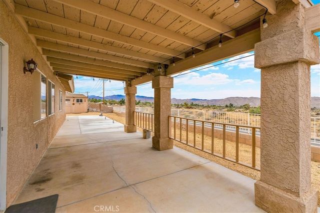 8514 Barberry Avenue, Yucca Valley, CA 92284