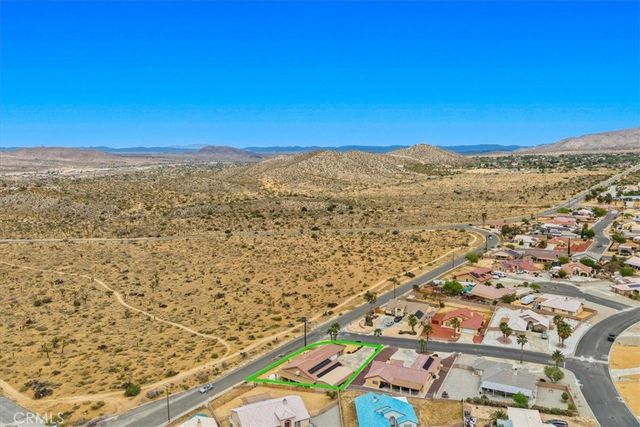 8514 Barberry Avenue, Yucca Valley, CA 92284