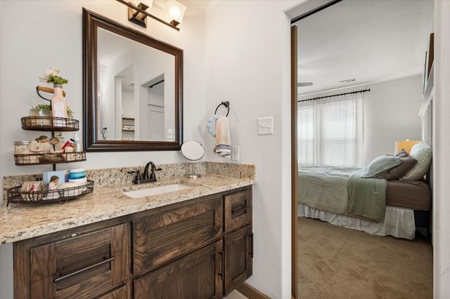 707 Phillips Court, Mansfield, TX 76063