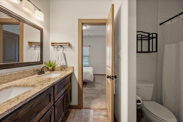 707 Phillips Court, Mansfield, TX 76063