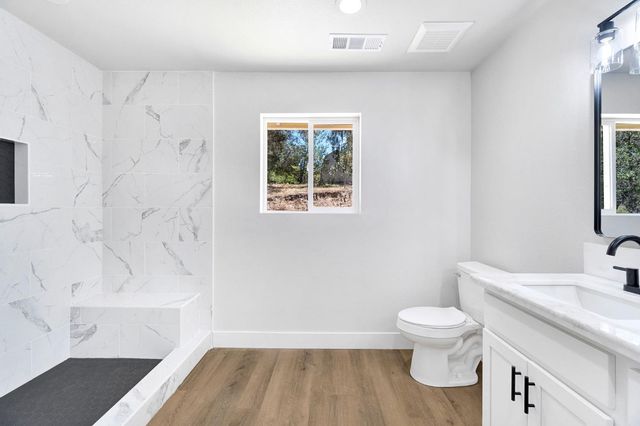 41453 Long Hollow Dr, Coarsegold, CA 93614